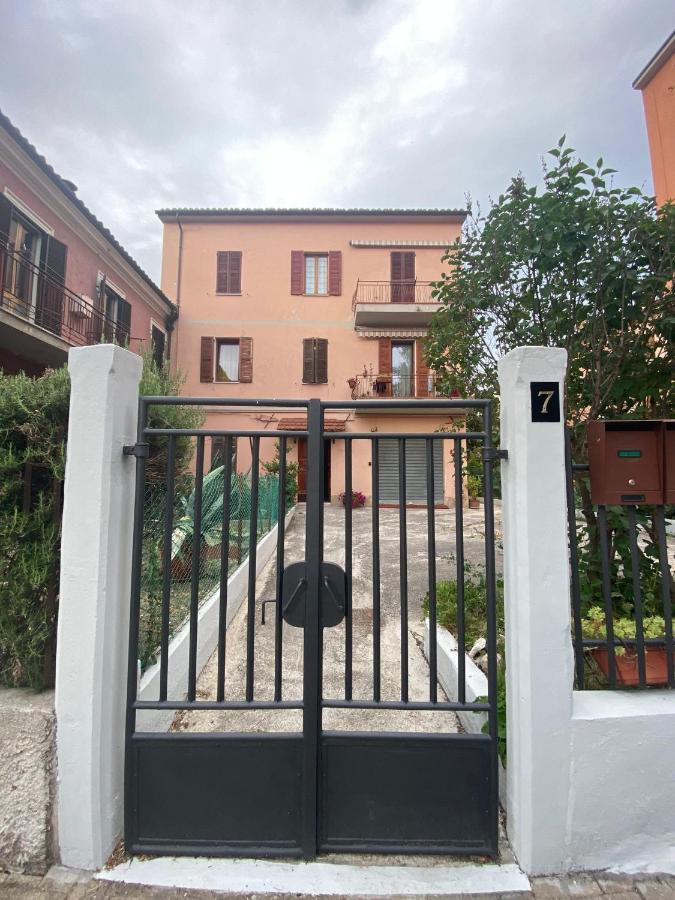 Hotel Robhouse Fabriano Esterno foto